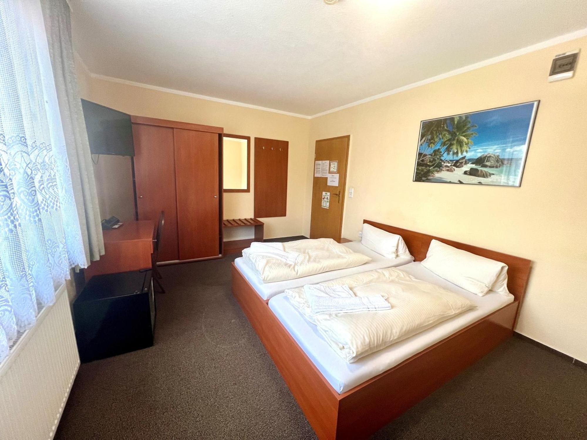 Pension Garbsen Extérieur photo