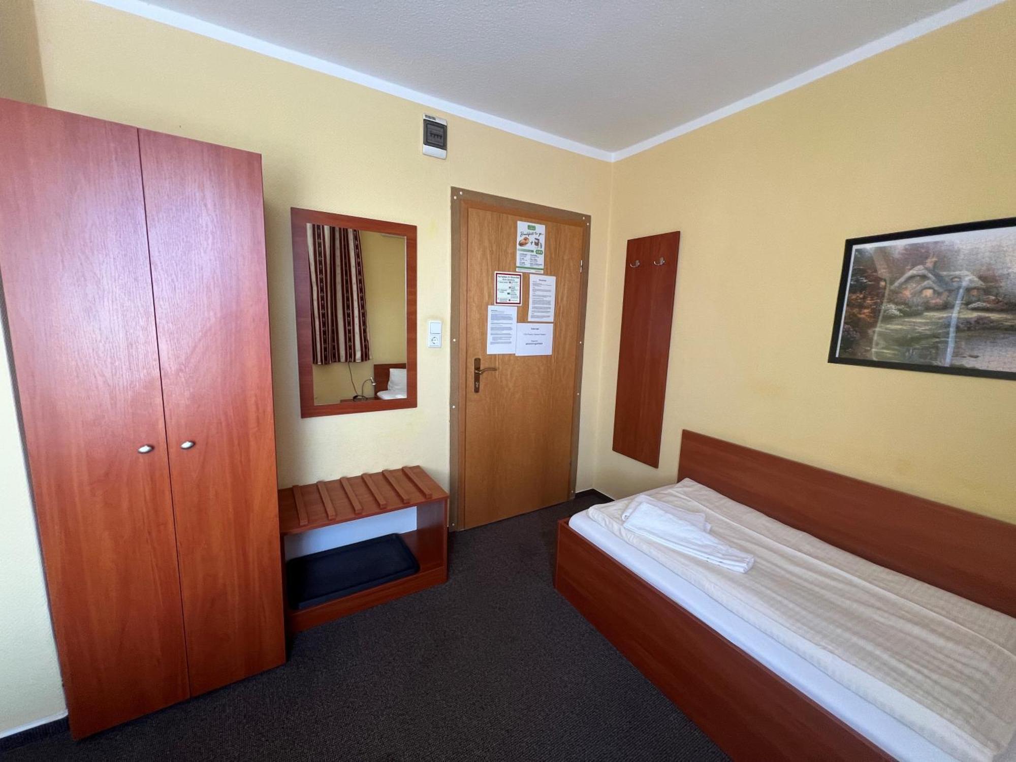 Pension Garbsen Extérieur photo